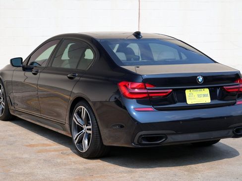 Used 2019 BMW 740i w/ M Sport Package RWD image 52