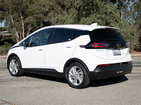 Used 2022 Chevrolet Bolt LT image 6