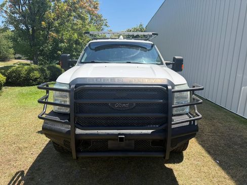 Used 2015 Ford F350 XL w/ Power Equipment Group AWD/4WD image 3