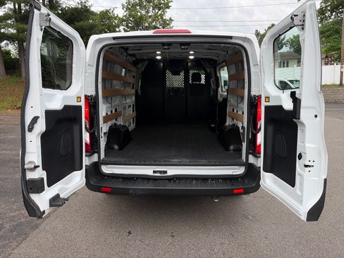 Used 2024 Ford Transit 250 Low Roof AWD w/ Exterior Upgrade Package image 8