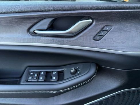 New 2025 Jeep Grand Cherokee L Limited w/ Trailer Tow Package image 12