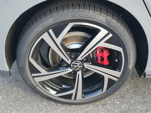 New 2026 Volkswagen GTI SE image 5