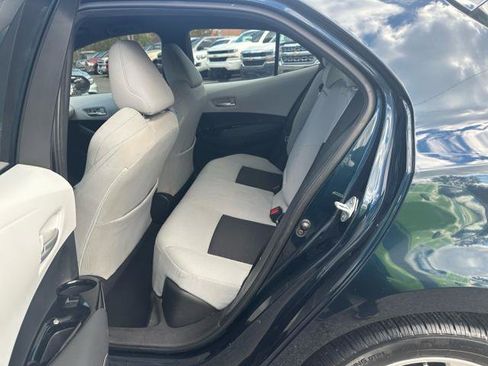 Used 2021 Toyota Corolla SE image 12