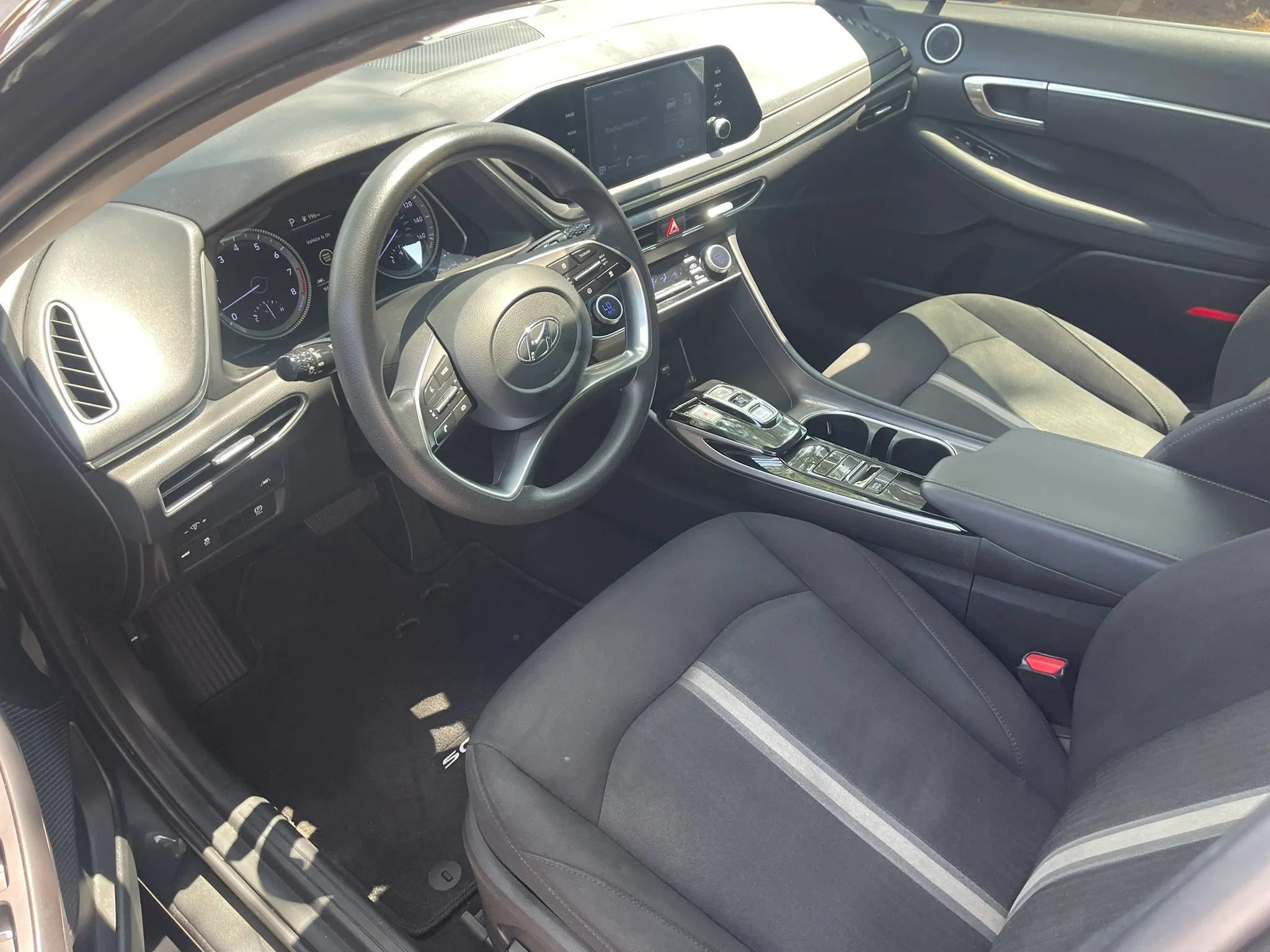 Used 2022 Hyundai Sonata SEL w/ Cargo Package FWD image 11