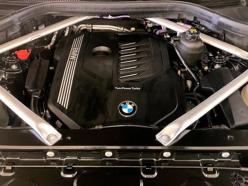 Used 2022 BMW X5 xDrive40i w/ Premium Package image 30