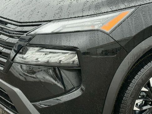 New 2026 Nissan Rogue SV AWD/4WD image 9