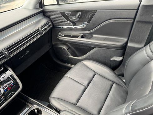 Used 2022 Lincoln Corsair AWD w/ Equipment Group 101A image 11