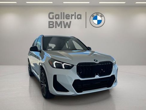 Used 2026 BMW X1 xDrive28i w/ Technology Package AWD/4WD image 4