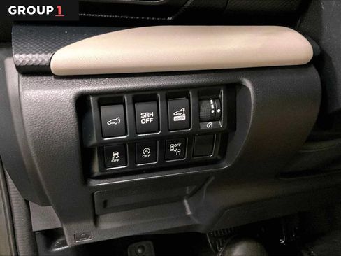 Used 2023 Subaru Forester Limited AWD/4WD image 36