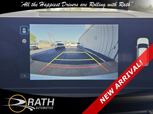 Used 2025 Hyundai Santa Fe SEL image 13