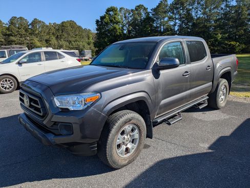 Used 2021 Toyota Tacoma SR w/ SR Convenience Package RWD image 2