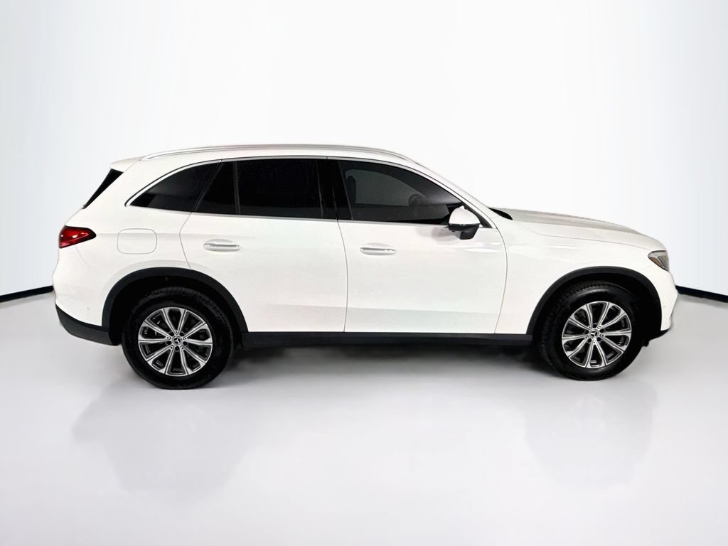 Certified 2026 Mercedes-Benz GLC 300 4MATIC image 4