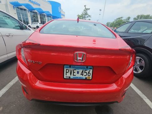Used 2018 Honda Civic EX image 5