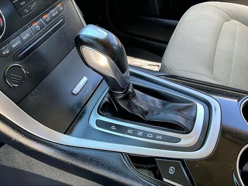 Used 2016 Ford Edge SEL AWD/4WD image 16