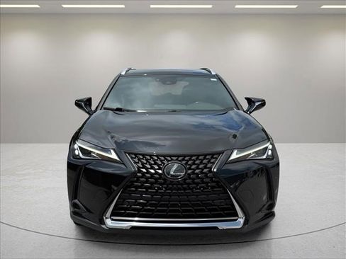 Used 2020 Lexus UX 200 w/ Premium Package FWD image 2