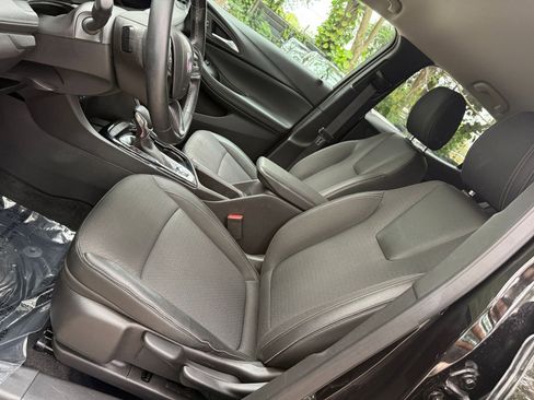 Used 2025 Buick Encore GX Preferred image 21