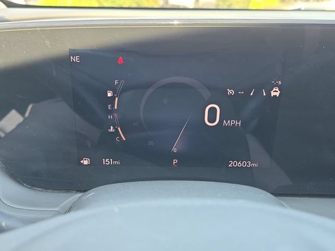 Certified 2024 Buick Encore GX Preferred AWD/4WD image 20