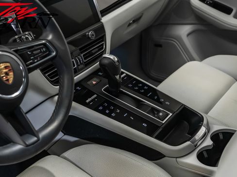 Used 2022 Porsche Macan S image 27