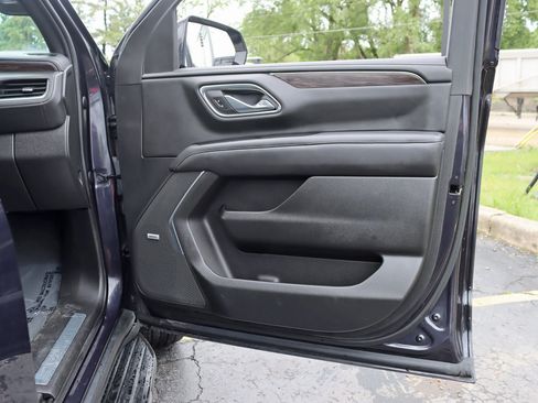 Used 2023 Chevrolet Suburban LT AWD/4WD image 34