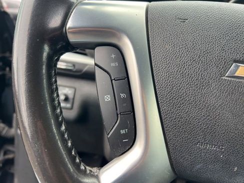 Used 2017 Chevrolet Traverse LT w/ Style and Technology Package image 14