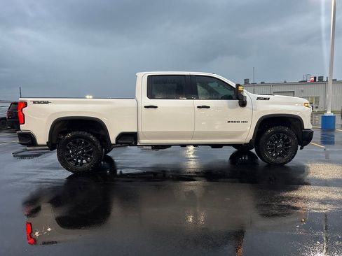 New 2026 Chevrolet Silverado 2500 LTZ w/ LTZ Plus Package AWD/4WD image 8