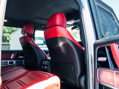 Used 2021 Mercedes-Benz G 550 image 27
