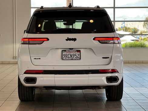 Used 2024 Jeep Grand Cherokee L Summit w/ High Altitude Package AWD/4WD image 5
