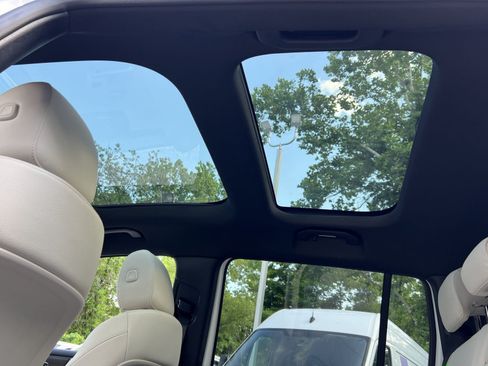 New 2026 Mercedes-Benz GLB 250 4MATIC image 29