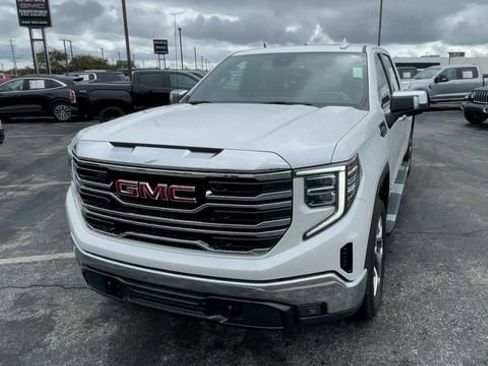 Used 2023 GMC Sierra 1500 SLT w/ SLT Convenience Package AWD/4WD image 5