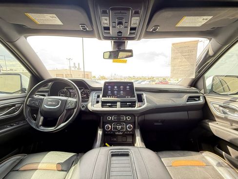 Used 2021 GMC Yukon AT4 w/ Technology Package AWD/4WD image 14