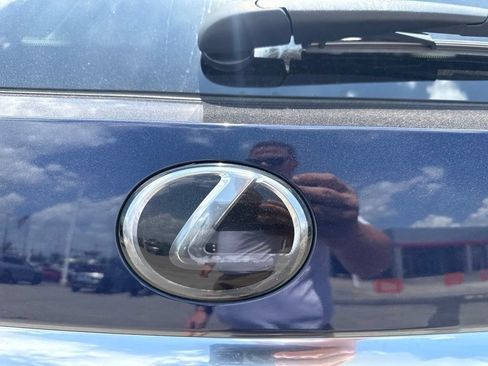 Used 2020 Lexus RX 350L Premium w/ Premium Package AWD/4WD image 4