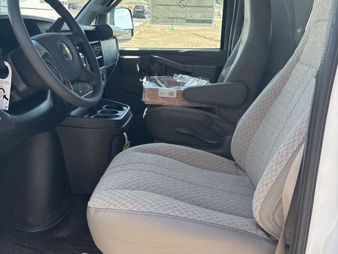 New 2025 Chevrolet Express 2500 w/ Driver Convenience Package image 30