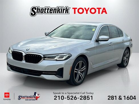Used 2021 BMW 540i w/ Premium Package image 1