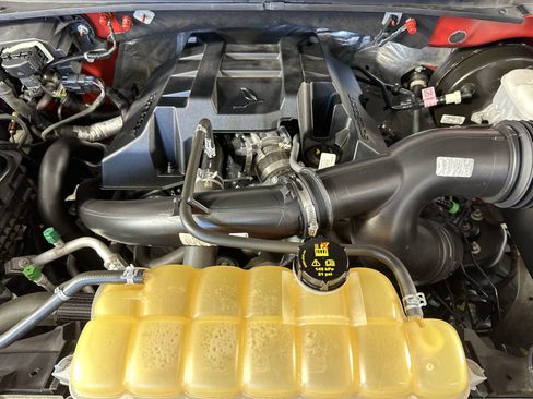 Used 2017 Ford F150 XLT w/ Equipment Group 301A Mid image 32