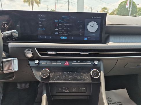 Used 2025 Hyundai Sonata SEL FWD image 20
