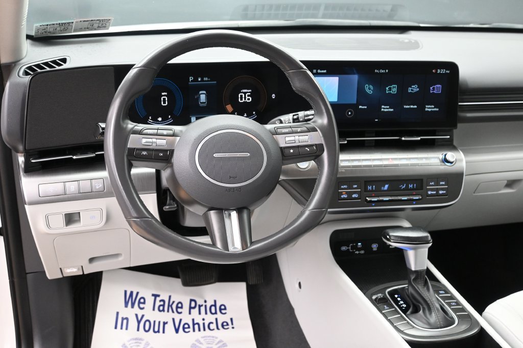 Used 2025 Hyundai Kona SEL AWD/4WD image 24