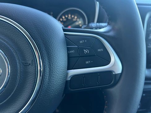 Used 2018 Jeep Compass Latitude image 7