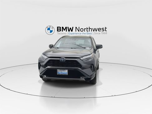 Used 2024 Toyota RAV4 XSE AWD/4WD image 8