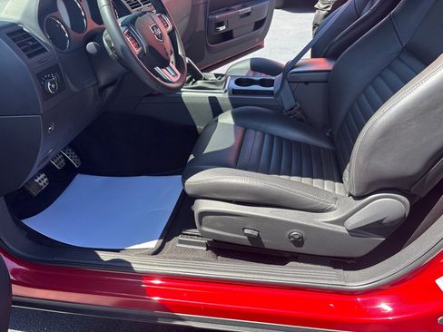 Used 2012 Dodge Challenger R/T RWD image 10