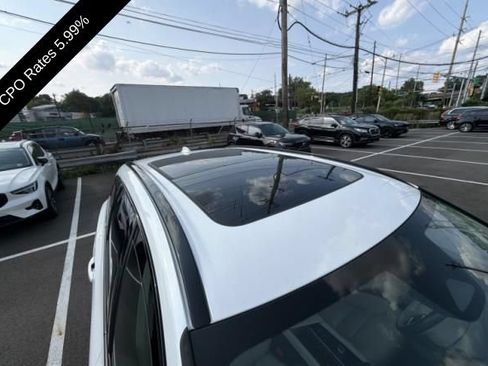 Used 2024 Volvo XC60 B5 Plus w/ Climate Package AWD/4WD image 4