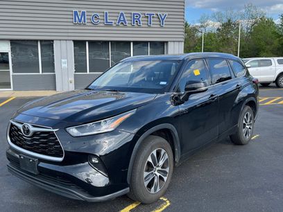 Used 2021 Toyota Highlander XLE
