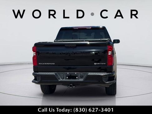 Used 2025 Chevrolet Silverado 1500 Custom image 4