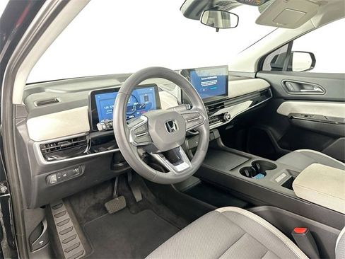 Used 2024 Honda Prologue EX image 3