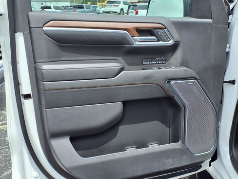 Certified 2023 Chevrolet Silverado 1500 High Country w/ Technology Package AWD/4WD image 14