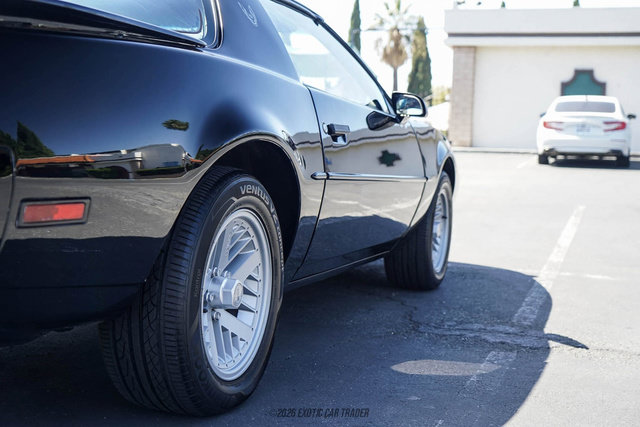 Used 1992 Pontiac Firebird Formula RWD image 74