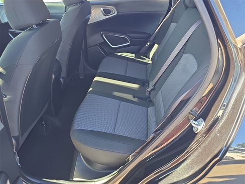 Certified 2024 Kia Soul LX image 18