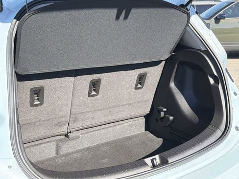 Used 2022 Chevrolet Bolt LT image 25