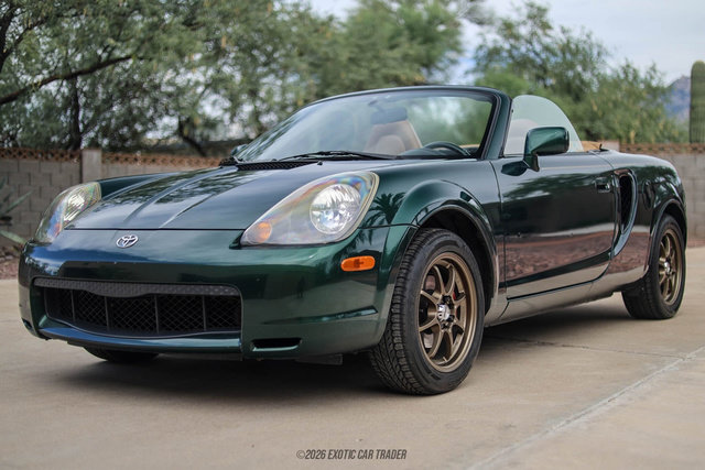Used 2002 Toyota MR2 RWD image 14