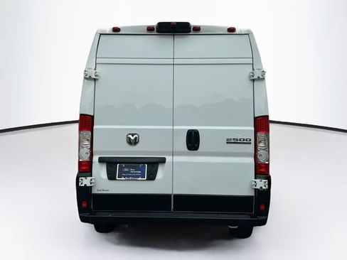 Used 2024 RAM ProMaster 2500 w/ Convenience Group FWD image 21