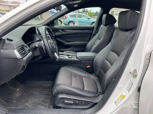 Used 2019 Honda Accord Sport image 12